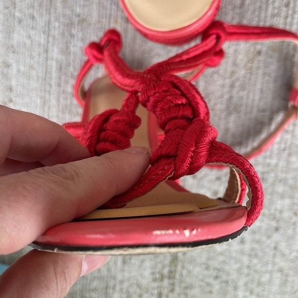 CAbi Red Strappy Tiptoe Chunky Heel Sandal Size 9 Red Pink - Picture 8 of 10